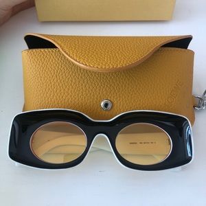 Loewe Ibiza black with yellow lens sunglas…
